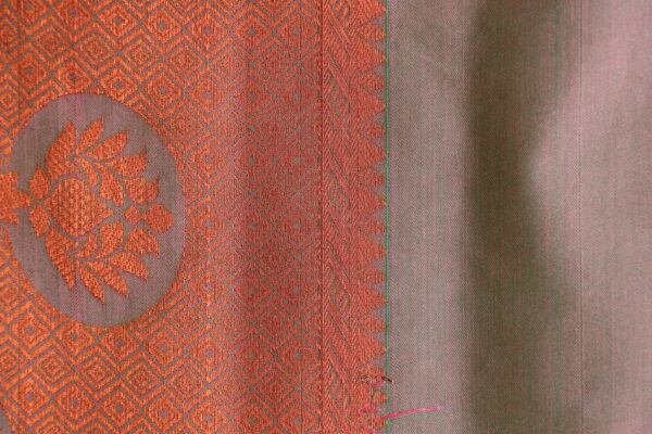 Kanjivaram saree with copper zari all zaal and self blouse - Image 4